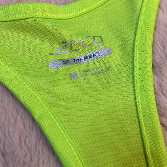 Loose Fit citrus lime tank in size M - Picture 7 of 10